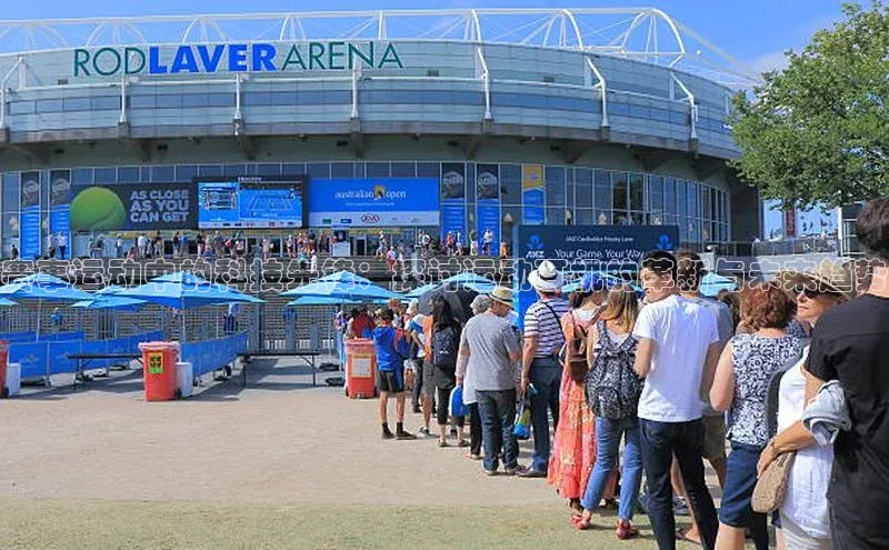 赛事运动中的科技先锋：探讨运动耳机的革新与未来趋势